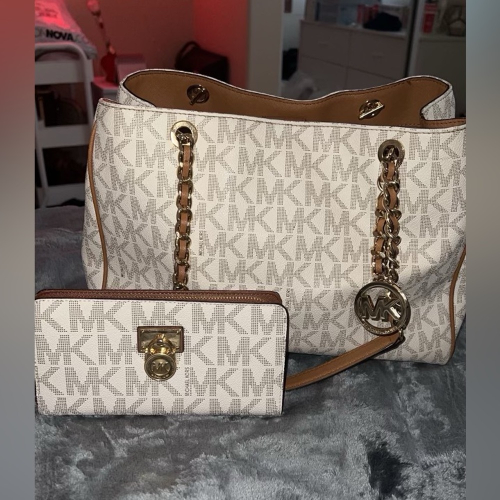 Michael Kors Large White & Tan Purse and MK Wallet